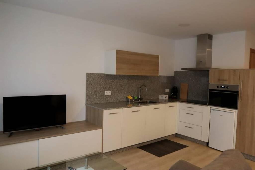 Apartamento Cata ซานติอาโก เด กอมโปสเตลา ภายนอก รูปภาพ