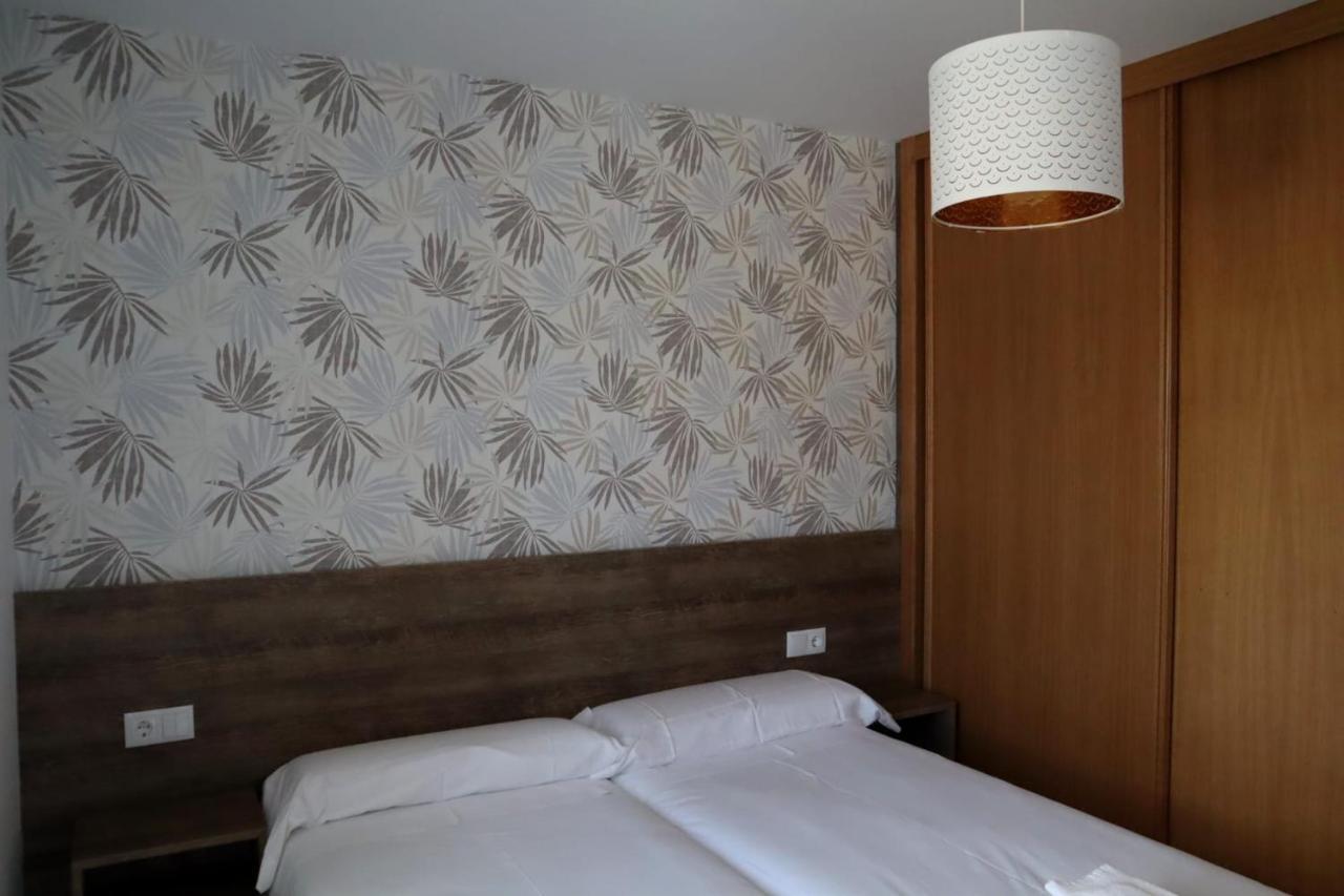 Apartamento Cata ซานติอาโก เด กอมโปสเตลา ภายนอก รูปภาพ